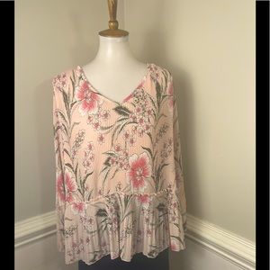Fever Lovely Floral Accordion Pleated Top L FREE SHIP